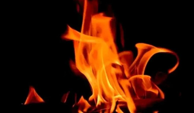 ಭೀಕರ ಬೆಂಕಿ ಅವಘಡ: ಒಂದೇ ಕುಟುಂಬದ ಐವರು ಐವರು ಸಜೀವ ದಹನ fire