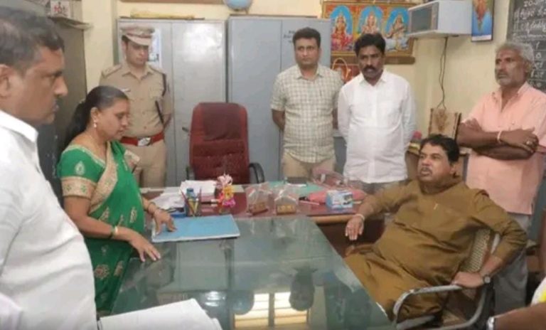 ಆಂಧ್ರಹಳ್ಳಿ ಶಾಲೆಗೆ ಭೇಟಿ ನೀಡಿ ಪರಿಶೀಲನೆ ನಡೆಸಿದ ವಿರೋಧ ಪಕ್ಷ ನಾಯಕ ಆರ್. ಅಶೋಕ್ andhrahalli