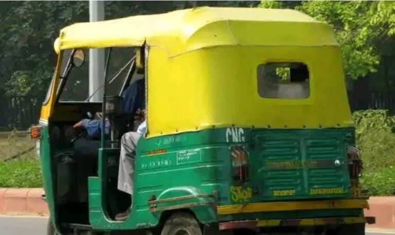 ಆಟೋದಲ್ಲಿ ಮಹಿಳೆಗೆ ಲೈಂಗಿಕ ದೌರ್ಜನ್ಯ ನಡೆಸಿ, ಮಹಿಳೆಯನ್ನು ಹೊರಗೆ ದಬ್ಬಿದ ಚಾಲಕ auto