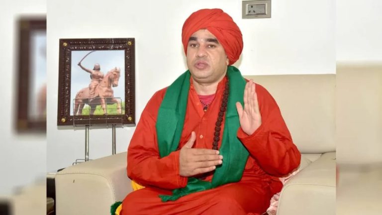 ಪಂಚಮಸಾಲಿಗಳಿಗೆ 2 ಎ ಮೀಸಲಾತಿ ಹಾಗೂ ಎಲ್ಲ ಲಿಂಗಾಯತಿಗಳಿಗೆ ಕೇಂದ್ರ ಒಬಿಸಿಗೆ ಸೇರ್ಪಡೆ ವಿಚಾರವಾಗಿ ಬೃಹತ್ ಪ್ರತಿಭಟನೆ mruthyunjaya swami