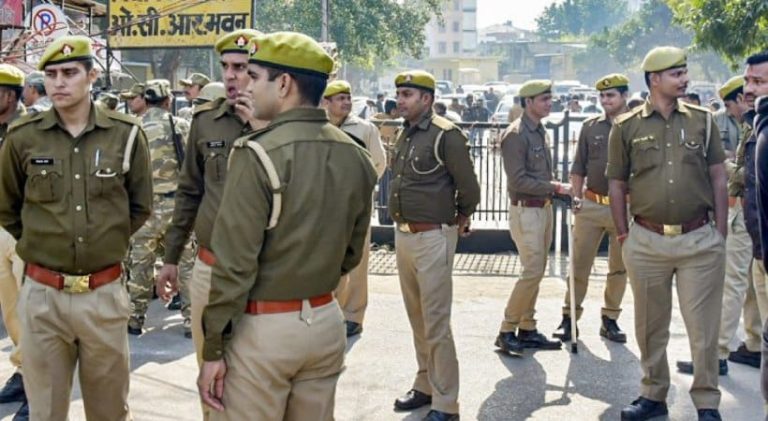 ಬಸ್ ನಲ್ಲೇ ಯುವತಿಯ ಮೇಲೆ ಡ್ರೈವರ್, ಕಂಡೆಕ್ಟರ್ ನಿಂದ ಸಾಮೂಹಿಕ ಅತ್ಯಾಚಾರ police