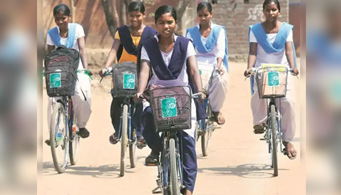 ಶಾಲಾ ವಿದ್ಯಾರ್ಥಿಗಳಿಗೆ ಸಿಗದ ಬೈಸಿಕಲ್: ರಾಜ್ಯ ಸರ್ಕಾರ ಮರತೇ ಬಿಟ್ಟಿತಾ ಮಹತ್ವದ ಯೋಜನೆ? school