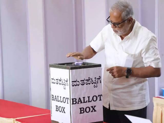 ಕರ್ನಾಟಕದ 4 ರಾಜ್ಯಸಭಾ ಸ್ಥಾನಗಳಿಗೆ ಮತದಾನ ಆರಂಭ election