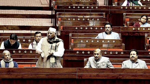 2024ರ ಲೋಕಸಭೆ ಚುನಾವಣೆಯಲ್ಲಿ ಬಿಜೆಪಿ 400 ಸ್ಥಾನಗಳನ್ನು ದಾಟಲಿದೆ: ಮಲ್ಲಿಕಾರ್ಜುನ ಖರ್ಗೆ mallikarjuna kharge