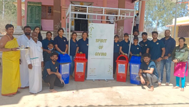 ಸ್ಪಿರೀಟ್ ಆಫ್ ಗಿವಿಂಗ್ ತಂಡದ ವತಿಯಿಂದ ಸಿದ್ದರಬೆಟ್ಟದಲ್ಲಿ ಕಸದಬುಟ್ಟಿ ಅಳವಡಿಕೆ spirit of giving