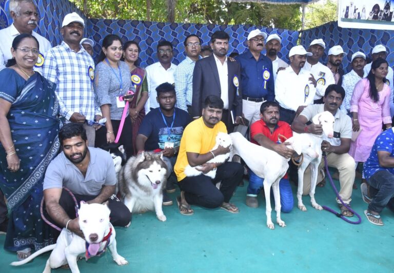 ಸಾಕು ಪ್ರಾಣಿಗಳು ಮಾನವೀಯ ಮೌಲ್ಯಗಳನ್ನು ಕಲಿಸುತ್ತಿವೆ: ಜಿ. ಪ್ರಭು thumakuru