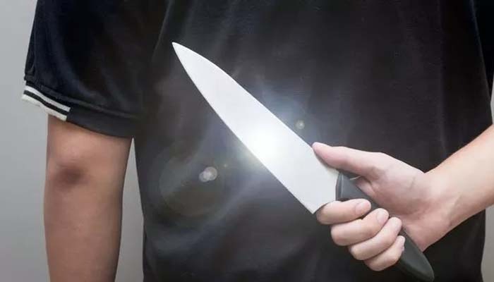 ಕ್ರೂರ ಕೃತ್ಯ: ಪ್ರಿಯಕರನ ಗುಪ್ತಾಂಗವನ್ನು ಕತ್ತರಿಸಿ ರಸ್ತೆಗೆ ಎಸೆದ ಯುವತಿ attack