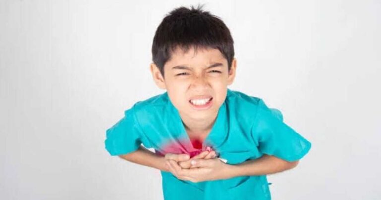 ಮಕ್ಕಳಲ್ಲಿ ಹೆಚ್ಚುತ್ತಿರುವ ಹೃದಯಾಘಾತ!! ಮಕ್ಕಳನ್ನು ಇದರಿಂದ ಕಾಪಾಡುವುದು ಹೇಗೆ?: ಇಲ್ಲಿದೆ ಮಾಹಿತಿ heart attack