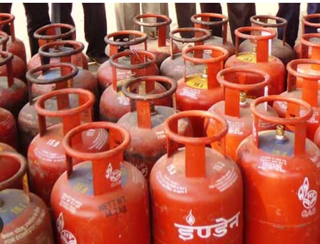 ಗ್ಯಾಸ್ ಸಿಲಿಂಡರ್ ಹೊಂದಿರುವವರಿಗೆ ಬಿಗ್ ಶಾಕ್: ಈ ನಿಯಮ ಕಡ್ಡಾಯ..! cylinder