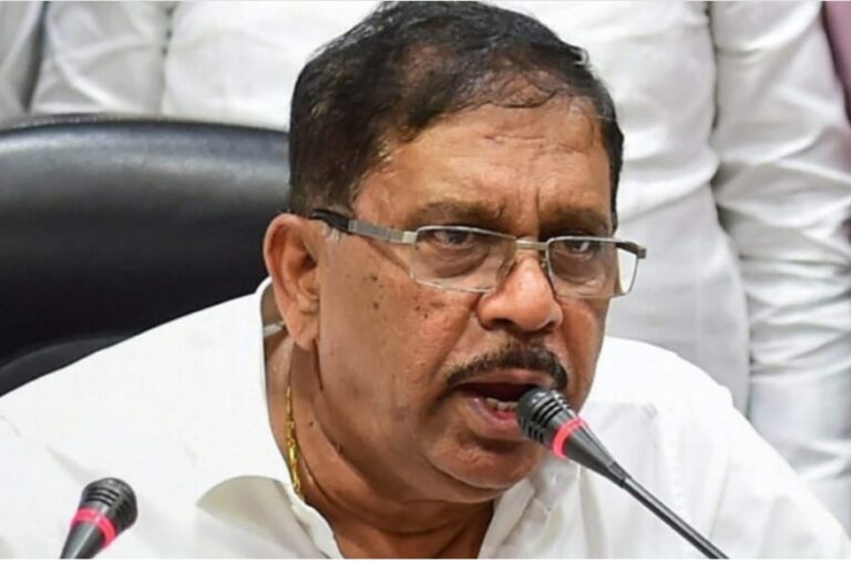 ಪ್ರಜ್ವಲ್ ಬಗ್ಗೆ ನಿಮಗೆ ಗೊತ್ತಿದ್ದರೆ ಹೇಳಿ ನಮಗೆ ಸಹಾಯ ಆಗುತ್ತದೆ: ಎಚ್ ಡಿಕೆ ಗೆ ಪರಮೇಶ್ವರ್ ತಿರಗೇಟು parameshwar