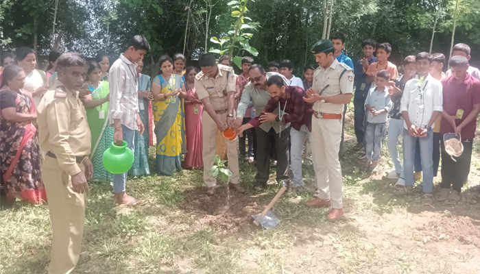 ಸರಗೂರು: ಪ್ರಗತಿ ವಿದ್ಯಾಸಂಸ್ಥೆಯಲ್ಲಿ ವಿಶ್ವ ಪರಿಸರ ದಿನಾಚರಣೆ saragooru 2