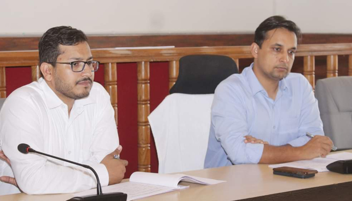 ಗುಣಮಟ್ಟದ ರಸಗೊಬ್ಬರ ಹಾಗೂ ಬಿತ್ತನೆ ಬೀಜ ಪೂರೈಸಿ: ಜಿಲ್ಲಾಧಿಕಾರಿ ವೆಂಕಟ್ ರಾಜಾ venkat raja