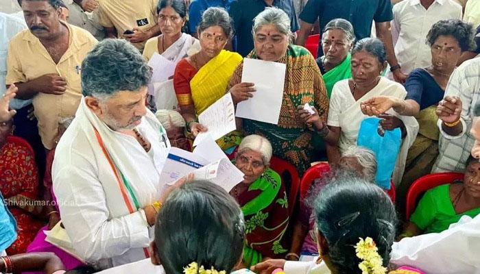 ಚನ್ನಪಟ್ಟಣಕ್ಕೆ ಶಾಸಕರು ಇಲ್ಲದ ಕಾರಣ ನಾನೇ ನಿಮ್ಮ ಮನೆ ಮಗ, ಶಾಸಕ, ಸಚಿವ, ಡಿಸಿಎಂ: ಡಿ.ಕೆ.ಶಿವಕುಮಾರ್ dk shivakumar