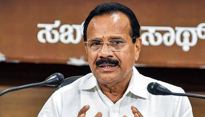 ಬಿಜೆಪಿ ನಾಯಕರ ವಿರುದ್ಧವೇ ಹರಿಹಾಯ್ದ ಡಿ.ವಿ.ಸದಾನಂದ ಗೌಡ! dv sadanada