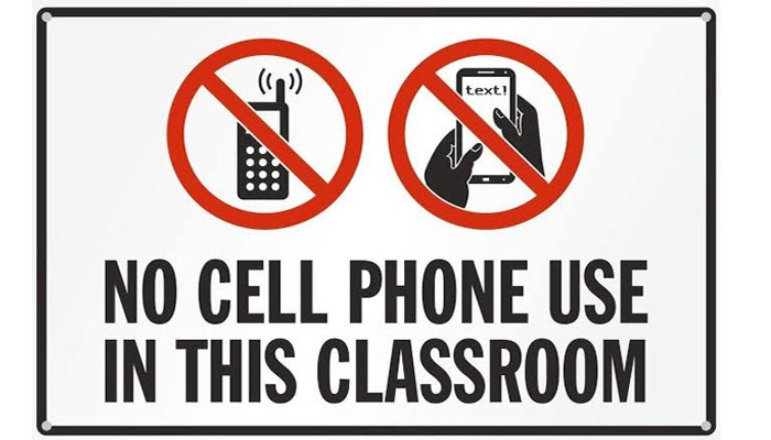 ರಾಜ್ಯದ ಶಾಲಾ ಕಾಲೇಜುಗಳಲ್ಲಿ ಮೊಬೈಲ್ ಬಳಕೆ ನಿಷೇಧ: ಸರ್ಕಾರದಿಂದ ಕಟ್ಟುನಿಟ್ಟಿನ ಆದೇಶ mobile ban