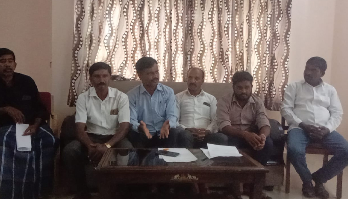 ಕಂದಾಯ ಇಲಾಖೆ ಅಧಿಕಾರಿಗಳು ಸಾಗುವಳಿ ಪತ್ರ ನೀಡುತ್ತಿಲ್ಲ: ಯಶವಂತಪುರ ಶಿವಲಿಂಗಯ್ಯ ಆಕ್ರೋಶ sargur