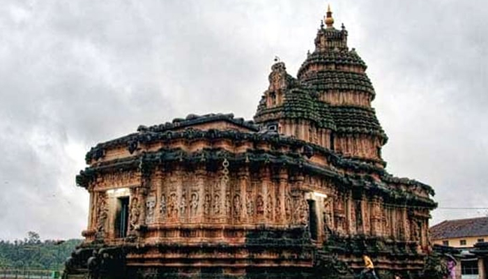 ಶೃಂಗೇರಿ ಶಾರದಾ ಪೀಠದಲ್ಲಿ ವಸ್ತ್ರ ಸಂಹಿತೆ ಜಾರಿ: ಮಠದ ಆಡಳಿತ ಮಂಡಳಿ ಪ್ರಕಟಣೆ shringeri