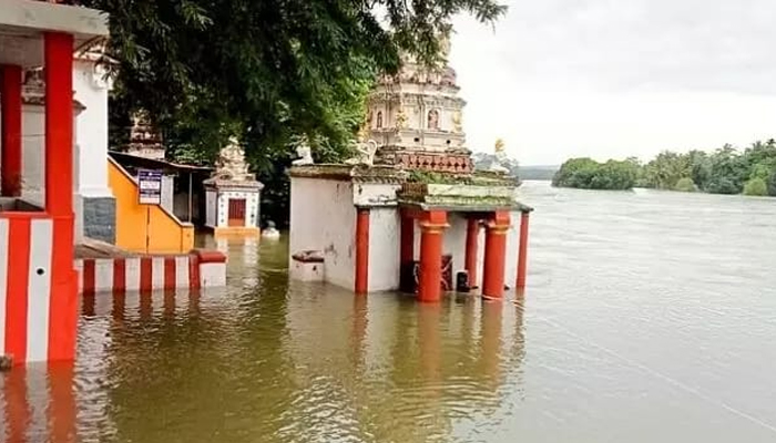 ಶ್ರೀರಂಗಪಟ್ಟಣದ ನದಿ ತೀರದ ದೇವಾಲಯ, ಐತಿಹಾಸಿಕ ಕಟ್ಟಡಗಳು, ರಸ್ತೆಗಳು ಜಲಾವೃತ! shriranga pattana