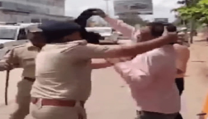 ಹುಬ್ಬಳ್ಳಿ: ಸಿಎಂ ಕಾರಿಗೆ ಕಪ್ಪುಪಟ್ಟಿ ಪ್ರದರ್ಶಿಸಿದ ಬಿಜೆಪಿ ಕಾರ್ಯಕರ್ತರು hubballi