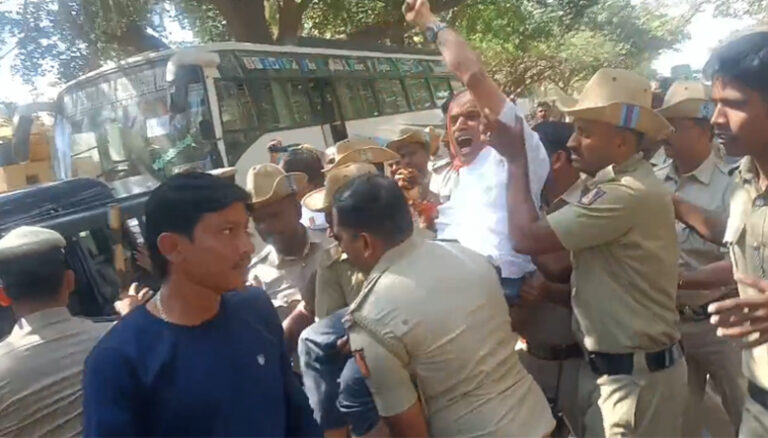 ಸಚಿವ ಪರಮೇಶ್ವರ್ ಮನೆಗೆ ಮುತ್ತಿಗೆ ಹಾಕಲು ಯತ್ನ: ಬಿಜೆಪಿ ಶಾಸಕ ಸುರೇಶಗೌಡ ಬಂಧನ suresh gowda