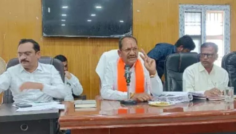 ಬೀದರ್: ನೀರಿನ ಸಮಸ್ಯೆ ಬಗೆಹರಿಸಲು ಅಧಿಕಾರಿಗಳಿಗೆ ಶಾಸಕ ಪ್ರಭು ಚವ್ಹಾಣ್ ಸೂಚನೆ prabhu chavan