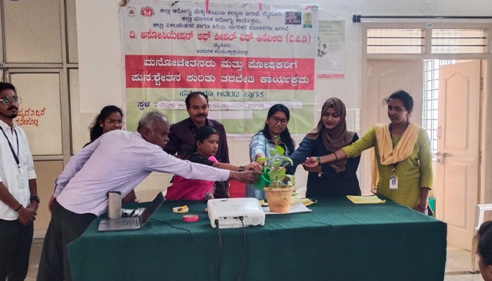 ಮನಸ್ಸಿಗೆ ಬೇಜರಾದಾಗ ಮಾನಸಿಕ ತಜ್ಞರ ಬಳಿ ಹೋಗಿ: ಮನೋವಿಜ್ಞಾನಿ ಬೇಬಿ ಫಾತಿಮಾ ಸಲಹೆ manasika