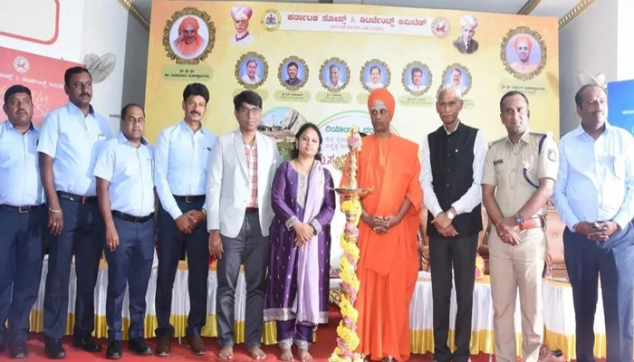 ತುಮಕೂರು  | ‘ಸಾಬೂನು ಮೇಳ’ಕ್ಕೆ  ಚಾಲನೆ ನೀಡಿದ  ಸಿದ್ಧಲಿಂಗಮಹಾಸ್ವಾಮೀಜಿ soap fair