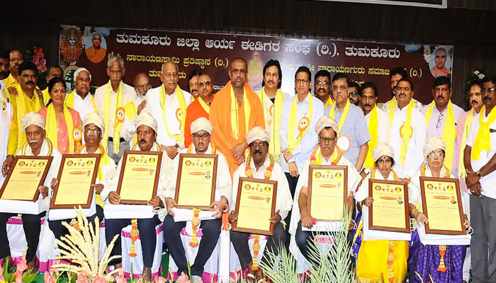 ಈಡಿಗರು ಒಳ ಪಂಗಡದ ಹೆಸರಿನಲ್ಲಿ ವಿಘಟನೆಯಾಗಬಾರದು: ವಿಖ್ಯಾತನಂದ ಸ್ವಾಮೀಜಿ