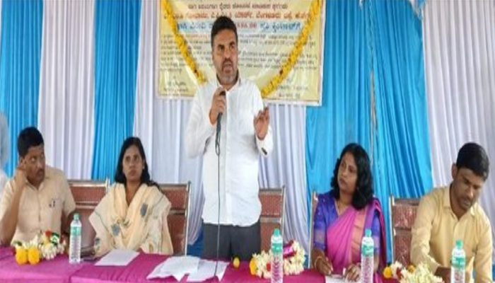 ರಾಗಿ ಖರೀದಿ ಕೇಂದ್ರ: ಬೋಕರ್ ಗಳಿಗೆ ಅಧಿಕಾರಿಗಳು ಕಟ್ಟುನಿಟ್ಟಾಗಿ ಕಡಿವಾಣ ಹಾಕಬೇಕು: ಶಾಸಕ ರಂಗನಾಥ್ mla ranganath