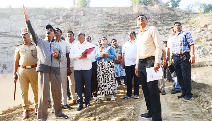 ಎಗ್ಗಿಲ್ಲದೆ ನಡೆಯುತ್ತಿದೆ ಗಣಿಗಾರಿಕೆ: ಅರಣ್ಯ ಇಲಾಖೆ ನಿದ್ರಾವಸ್ಥೆಗೆ ಜಾರಿದೆ: ಅಧಿಕಾರಿಗಳಿಗೆ ಉಪಲೋಕಾಯುಕ್ತರಿಂದ ತರಾಟೆ