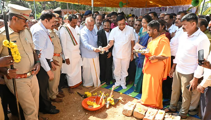 ಎರಡೂವರೆ ವರ್ಷದಲ್ಲಿ 5,800 ಬಸ್ ಖರೀದಿ: ಸಾರಿಗೆ ಸಚಿವ ರಾಮಲಿಂಗಾರೆಡ್ಡಿ madhugiri