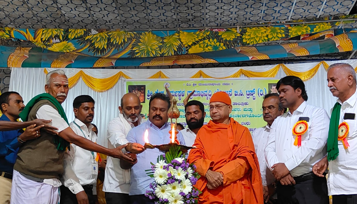 ಧರ್ಮಸ್ಥಳ ಗ್ರಾಮಾಭಿವೃದ್ಧಿ ಯೋಜನೆ: ಬಿಲ್ವಾರ್ಚನೆ ಪೂಜೆ ಮತ್ತು ಧಾರ್ಮಿಕ ಸಭಾ ಕಾರ್ಯಕ್ರಮ dharmasthala