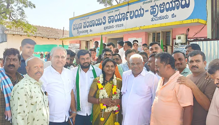 ಹುಳಿಯಾರು ಪಟ್ಟಣ ಪಂಚಾಯಿತಿ: ನೂತನ ಅಧ್ಯಕ್ಷರಾಗಿ ಪ್ರೀತಿ ರಾಘವೇಂದ್ರ ಆಯ್ಕೆ preethi raghavendra