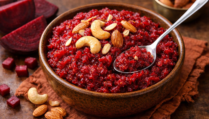 ಚಳಿಗಾಲದ ಸಿಹಿ ತಿನಿಸು ‘ಬೀಟ್ರೂಟ್ ಹಲ್ವಾ’: ರುಚಿಯ ಜೊತೆಗೆ ಆರೋಗ್ಯಕ್ಕೂ ಇದು ವರ! beetroot halwa