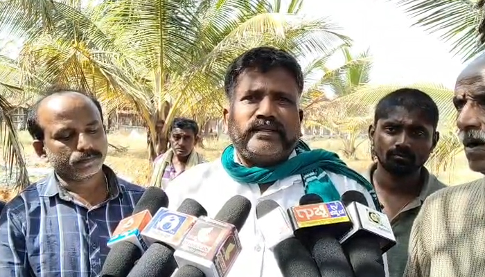ಕಾನೂನಾತ್ಮಕವಾಗಿ ಪಡೆದ ಜಮೀನು, ಬೇರೆಯವರಿಗೆ ಅಕ್ರಮ ಖಾತೆ ಬದಲಾವಣೆ: ರೈತ ಮುಖಂಡ ರಂಗಸ್ವಾಮಿ ಆರೋಪ gubbi