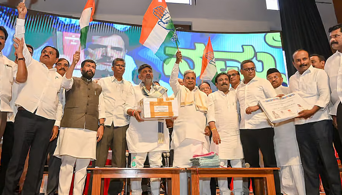 ಸಚಿವ ಸ್ಥಾನಕ್ಕೆ ಪಟ್ಟು: ಹೈಕಮಾಂಡ್ ಭೇಟಿಗೆ ದೆಹಲಿಗೆ ತೆರಳಿದ 25ಕ್ಕೂ ಹೆಚ್ಚು ಕಾಂಗ್ರೆಸ್ ಶಾಸಕರು congress