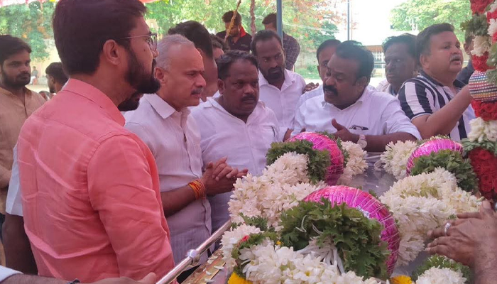 ಪಾವಗಡ: ಮಾಜಿ ಸಚಿವ, ಹಿರಿಯ ರಾಜಕಾರಣಿ ವೆಂಕಟರಮಣಪ್ಪ ನಿಧನ: ಗಣ್ಯರಿಂದ ಅಂತಿಮ ದರ್ಶನ