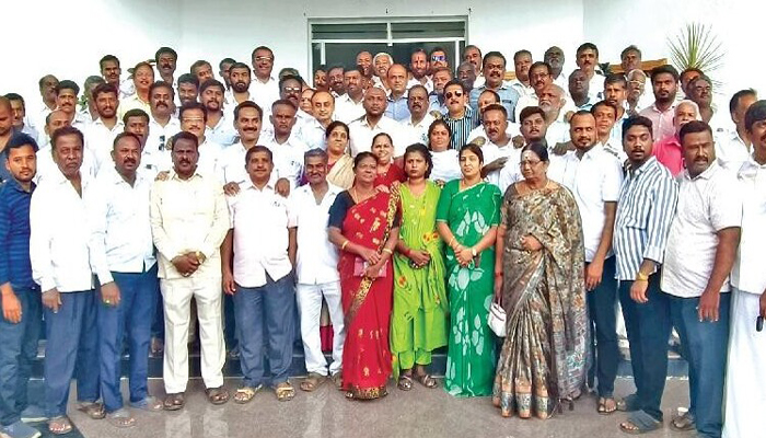 ಸಿರಾ: ಟಿ.ಬಿ.ಜಯಚಂದ್ರ ಅವರಿಗೆ ಸಚಿವ ಸ್ಥಾನ ನೀಡಲು ಬ್ಲಾಕ್ ಕಾಂಗ್ರೆಸ್ ಒತ್ತಾಯ