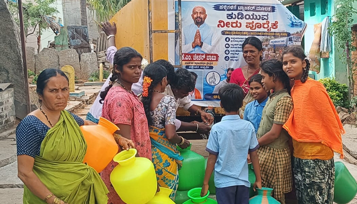 ಕೋಟಾಗುಡ್ಡದಲ್ಲಿ ಕುಡಿಯುವ ನೀರಿನ ಸಮಸ್ಯೆಗೆ ಚೇತನ್ ಬಾಬು ಸ್ಪಂದನೆ: ಟ್ಯಾಂಕರ್ ಮೂಲಕ ನೀರು ಪೂರೈಕೆ chethan babu