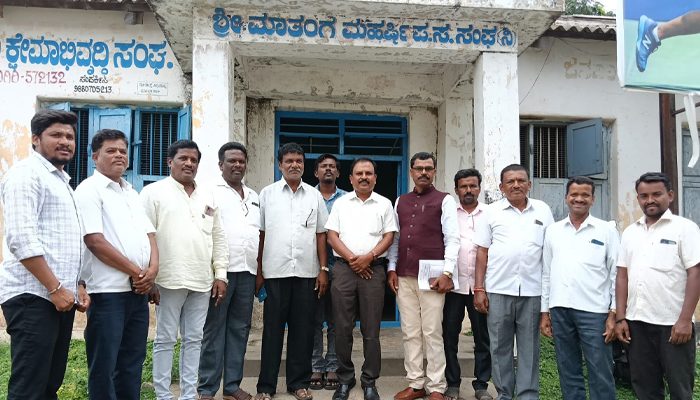 ಮಾದರ ಮಹಾಸಭಾ ಪ್ರಧಾನ ಕಾರ್ಯದರ್ಶಿ ಹುದ್ದೆಯಿಂದ ವಜಾ: ಅಧ್ಯಕ್ಷ ಗೋಪಾಲಯ್ಯ ವಿರುದ್ಧ ಬಾಣದ ರಂಗಯ್ಯ ಆಕ್ರೋಶ madara.jpg