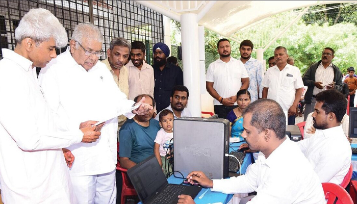 ತುಮಕೂರು: ಎಸ್ ಐಆರ್ ಗೊಂದಲ, ಹೆಲ್ಪ್ ಲೈನ್ ಗೆ ಚಾಲನೆ ನೀಡಿದ ಕೆಪಿಸಿಸಿ ಉಪಾಧ್ಯಕ್ಷ ಮುರಳೀಧರ್ ಹಾಲಪ್ಪ muraleedhara halappa.jpg