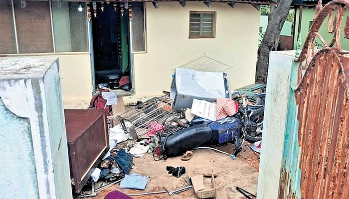 ಸತ್ತವರು ಬೇಟೆಗಾರರಲ್ಲ, ರೈತರು: ಹನೂರು ಶೂಟೌಟ್ ಪ್ರಕರಣದಲ್ಲಿ ಅರಣ್ಯ ಸಿಬ್ಬಂದಿ ವಿರುದ್ಧ ಮೃತರ ಕುಟುಂಬಸ್ಥರ ಗಂಭೀರ ಆರೋಪ chamarajanagara