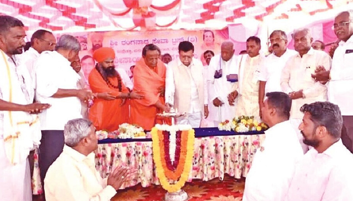ಅನಾಥಾಶ್ರಮಕ್ಕೆ ತಾಯಿ ತಂದೆಯರನ್ನು ಸೇರಿಸಬೇಡಿ: ಯುವ ಜನತೆಗೆ ಕೆ.ಎನ್. ರಾಜಣ್ಣ ಕಿವಿಮಾತು k n rajanna.jpg