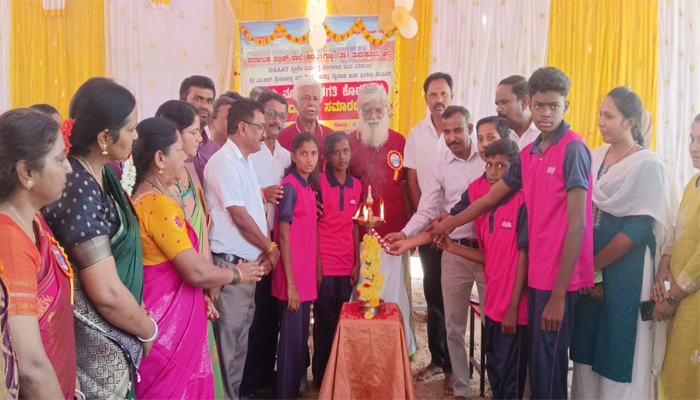 ವಿದ್ಯಾರ್ಥಿಗಳು ಮೊಬೈಲ್ ಗೀಳಿನಿಂದ ಹೊರಬಂದು ಗ್ರಂಥಾಲಯಗಳತ್ತ ಗಮನಹರಿಸಿ: ಡಿಡಿಪಿಐ ರಘುಚಂದ್ರ kadaba karnataka public school