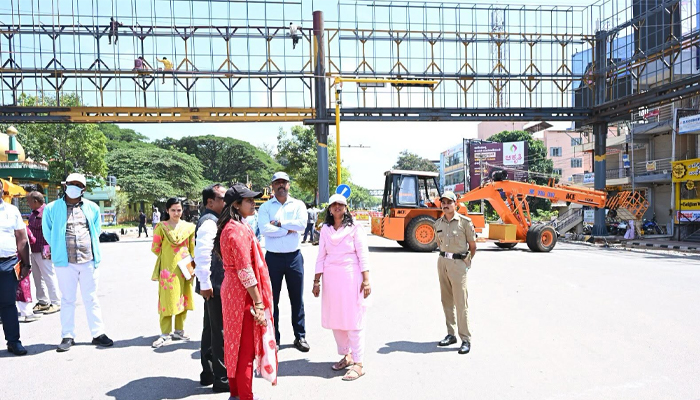 ಎಸ್.ಎಸ್. ವೃತ್ತದ ಅಭಿವೃದ್ಧಿ ಕಾಮಗಾರಿಗಳ ಪ್ರಗತಿ ವೀಕ್ಷಿಸಿದ ಜಿಲ್ಲಾಧಿಕಾರಿ ಶುಭ ಕಲ್ಯಾಣ್ tumakuru dc