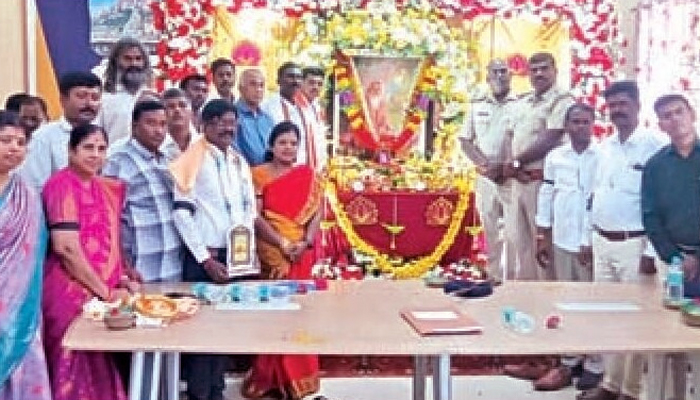 ಪಾವಗಡ: ಮಹರ್ಷಿ ವಾಲ್ಮೀಕಿ ಜಯಂತಿ ಆಚರಣೆ valmiki